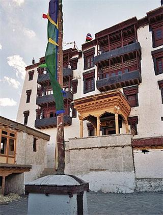 Stok Palace